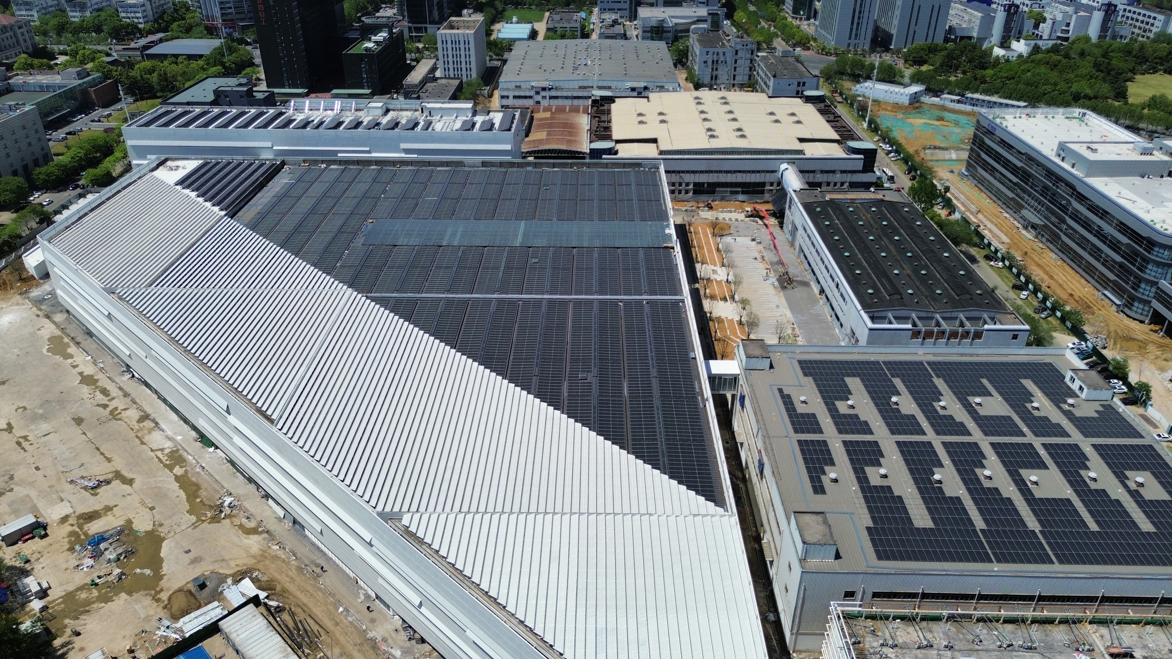 合康新能源公司 | 合肥美的冰箱布式光伏項(xiàng)目并網(wǎng)發(fā)電